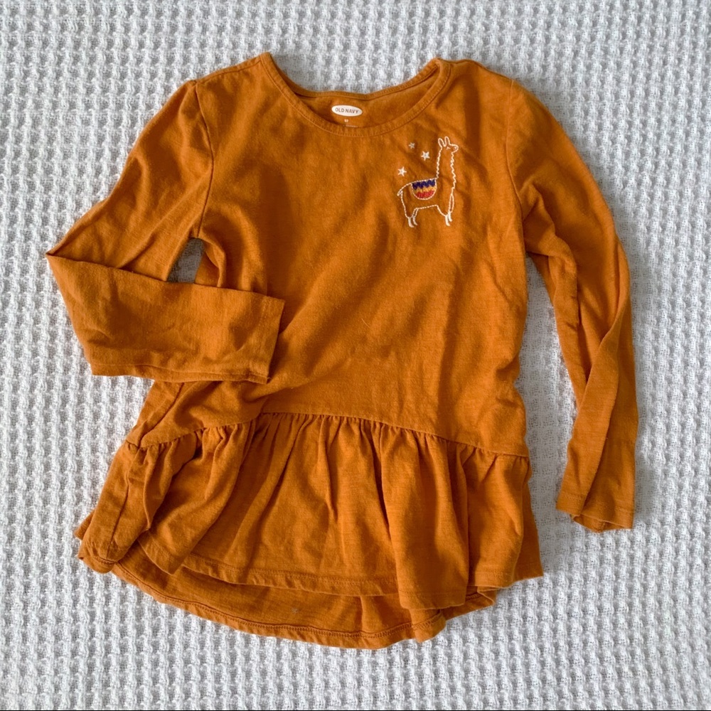 Old Navy girls llama peplum tee